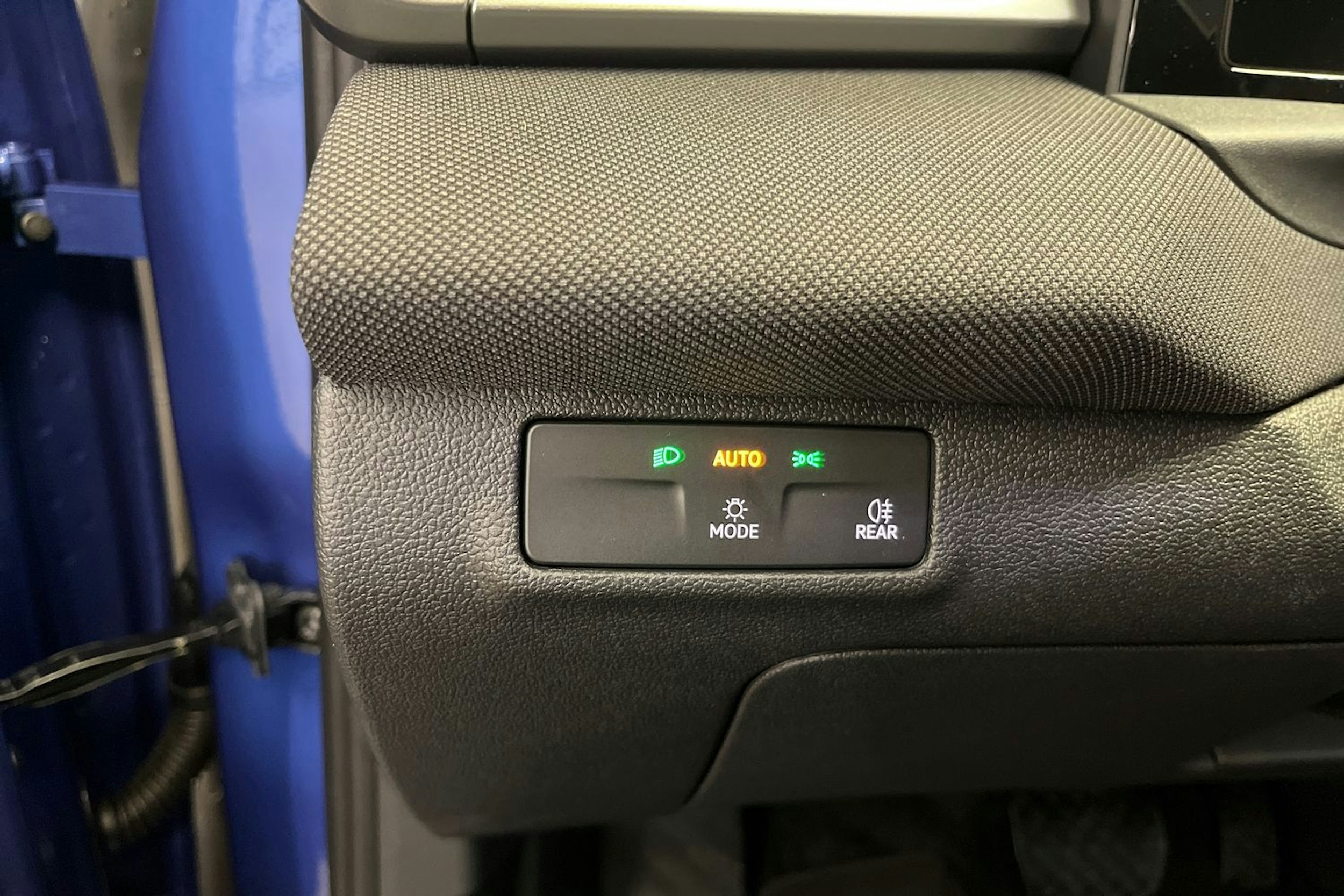 sininen Volkswagen T-Roc 2026 kuva 13.