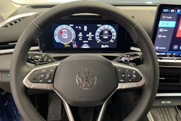 sininen Volkswagen T-Roc 2026 kuva 14.