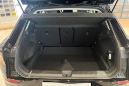 musta Volkswagen T-Roc 2026 kuva 11.