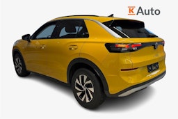 keltainen Volkswagen T-Roc 2026 kuva 2.