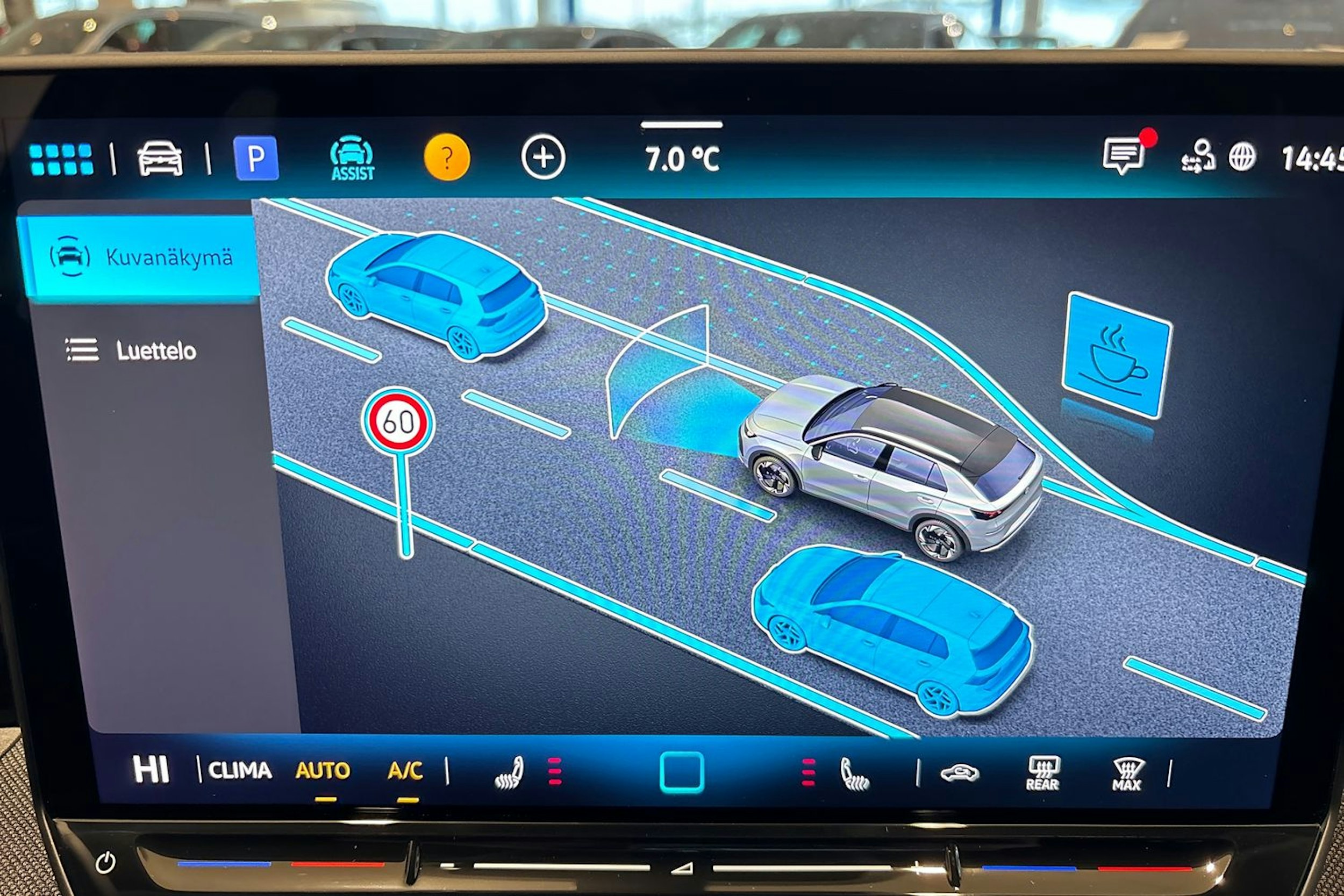 keltainen Volkswagen T-Roc 2026 kuva 17.