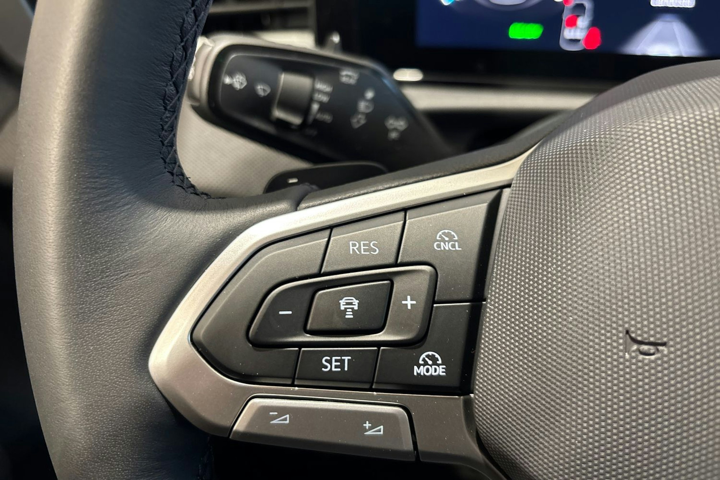 keltainen Volkswagen T-Roc 2026 kuva 20.