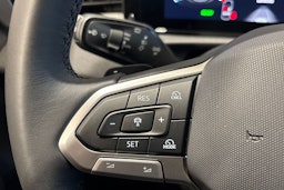 keltainen Volkswagen T-Roc 2026 kuva 20.