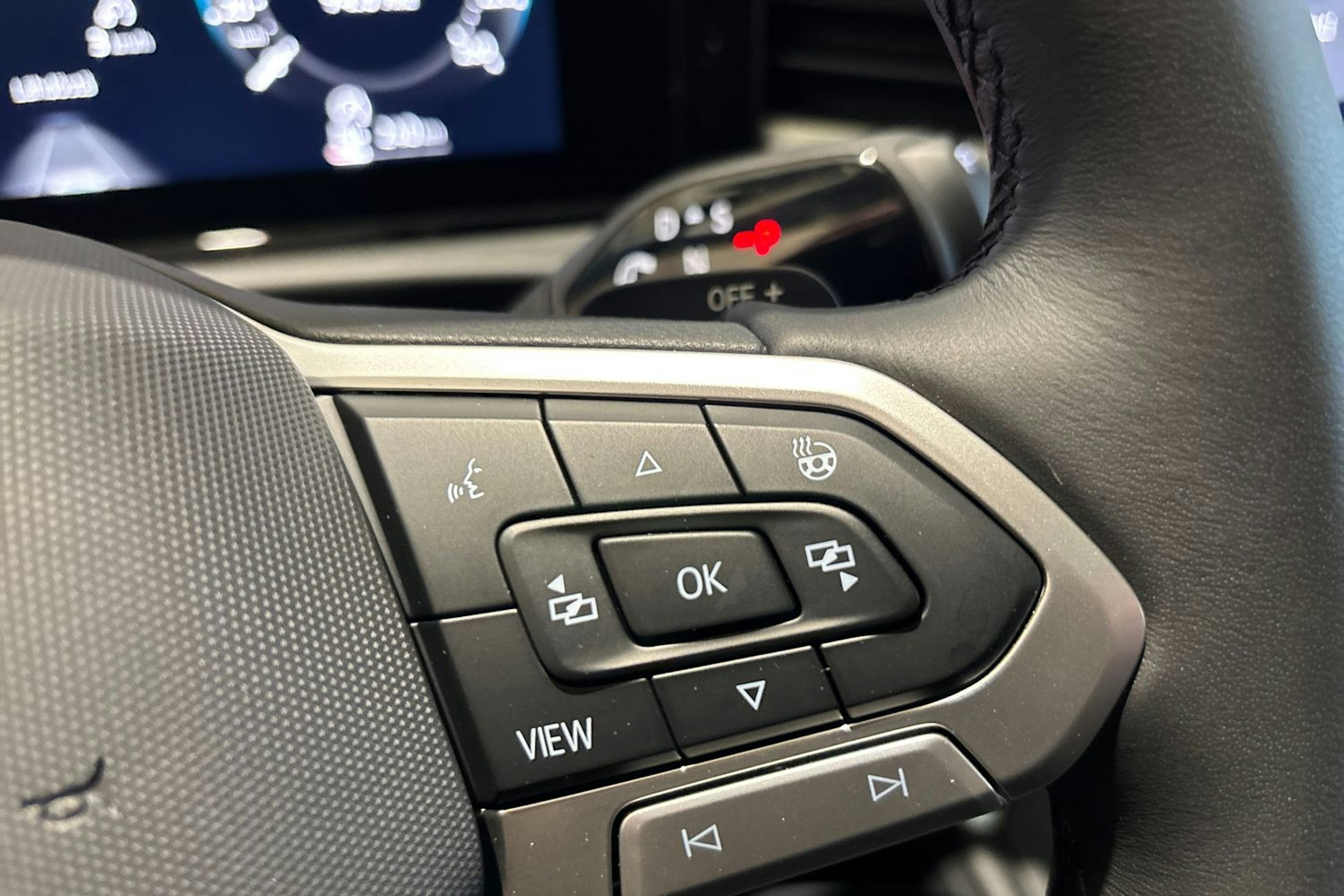 keltainen Volkswagen T-Roc 2026 kuva 21.