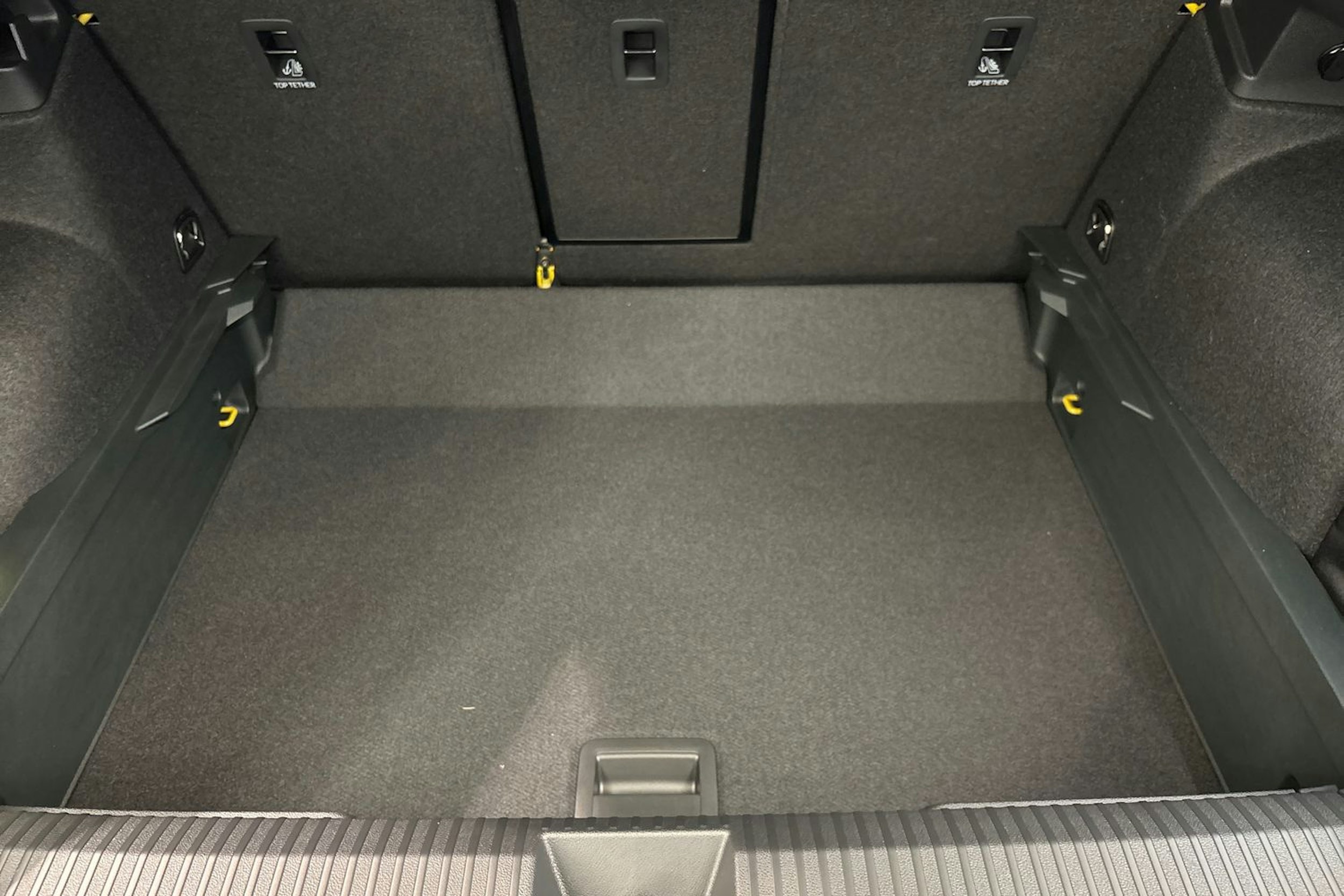 keltainen Volkswagen T-Roc 2026 kuva 26.