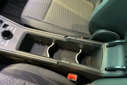 keltainen Volkswagen T-Roc 2026 kuva 21.