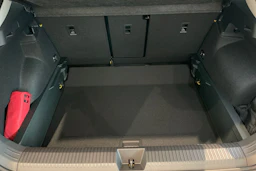 keltainen Volkswagen T-Roc 2026 kuva 24.