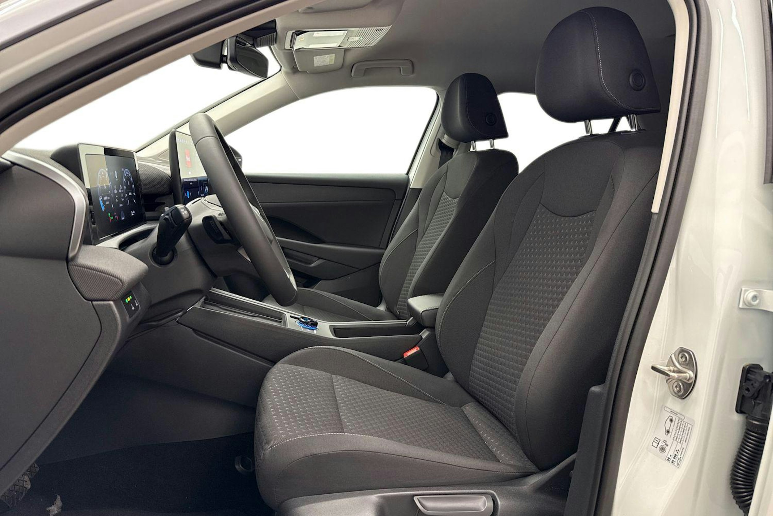 valkoinen Volkswagen T-Roc 2026 kuva 8.