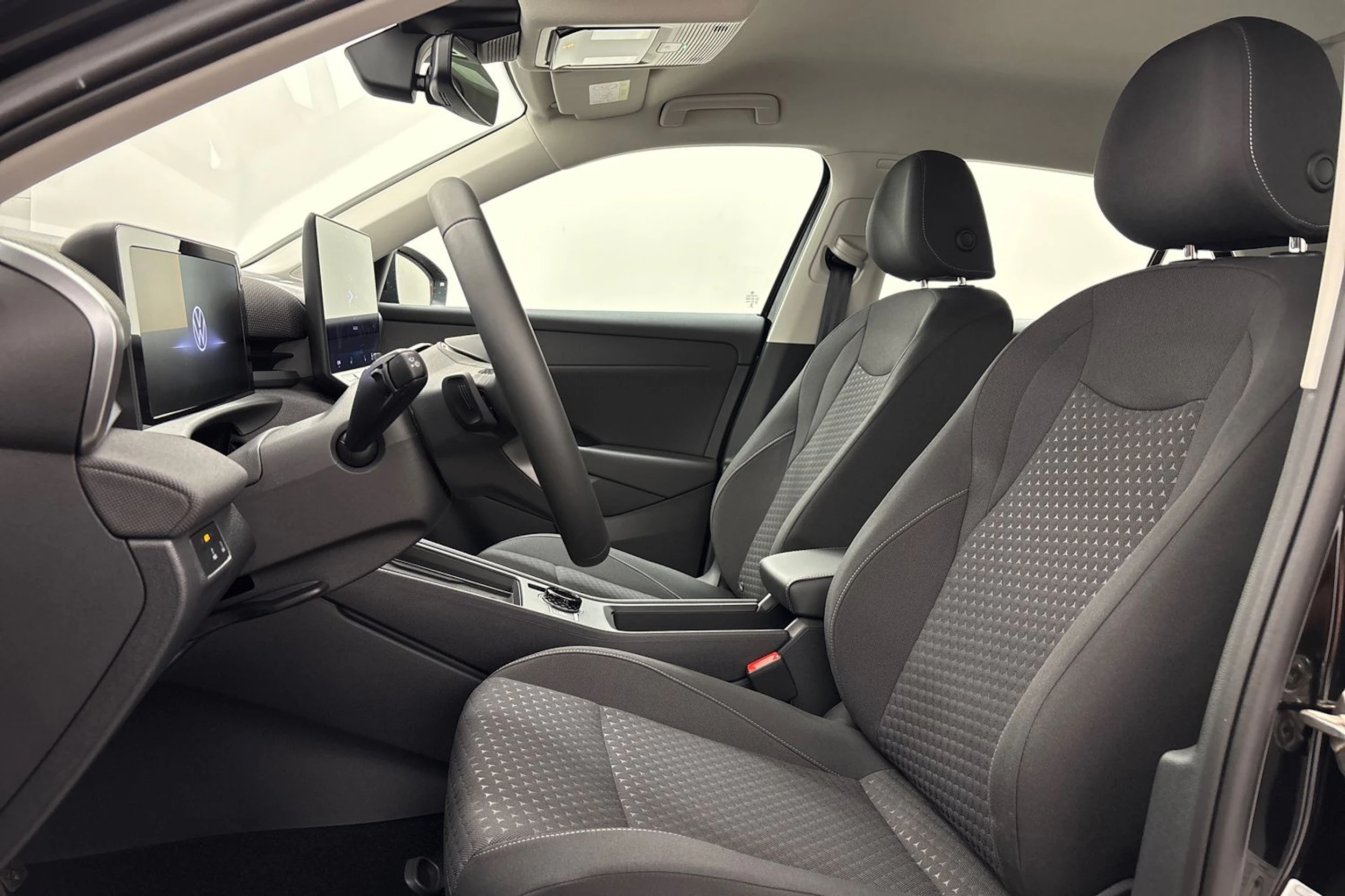 Musta Volkswagen T-Roc 2026 kuva 11.