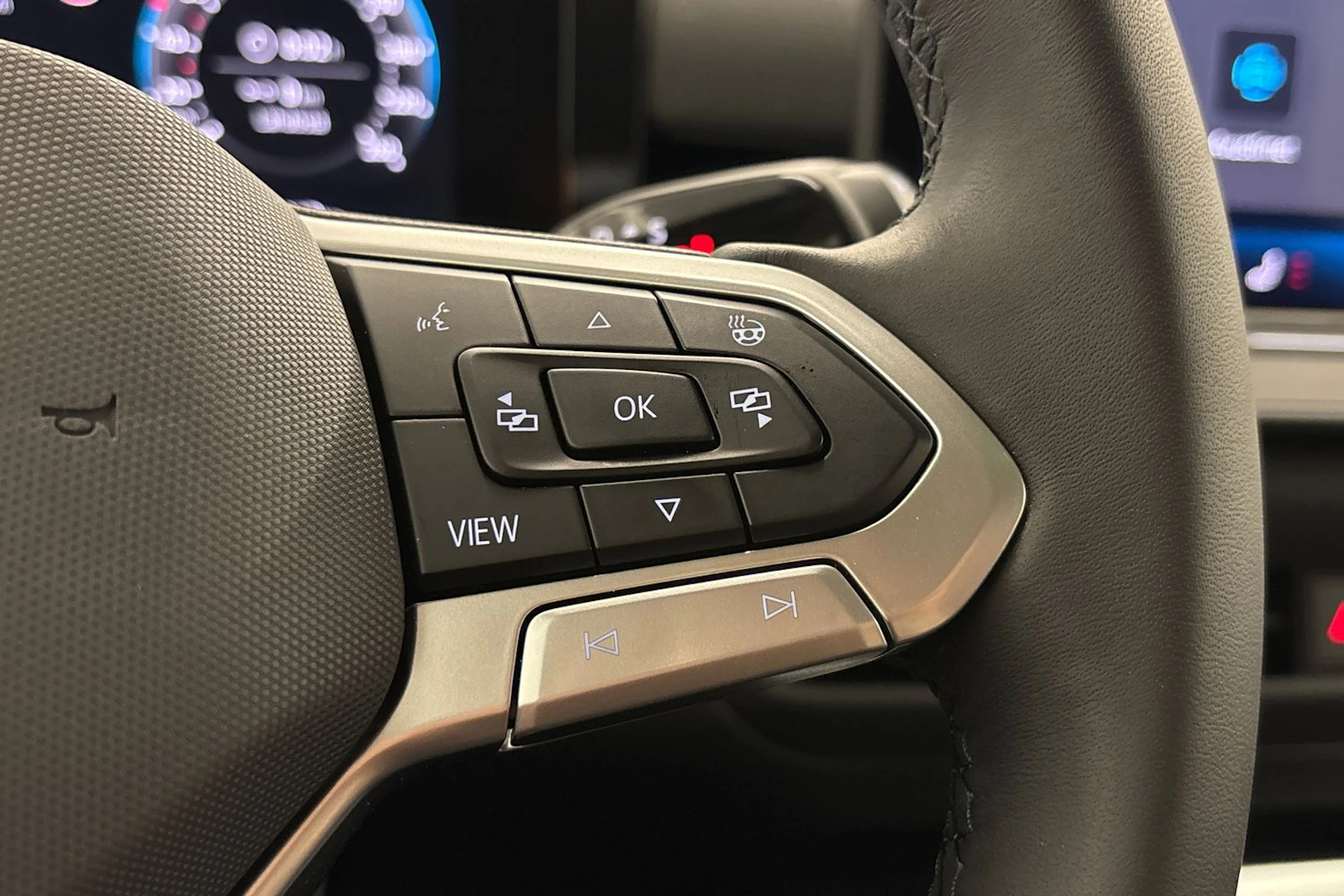 Musta Volkswagen T-Roc 2026 kuva 14.