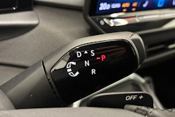 Musta Volkswagen T-Roc 2026 kuva 20.