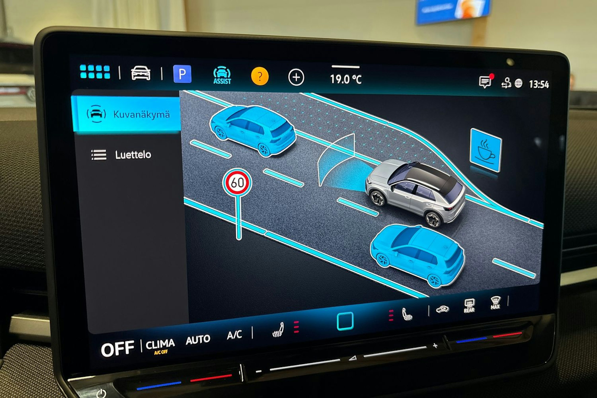 keltainen Volkswagen T-Roc 2026 kuva 16.