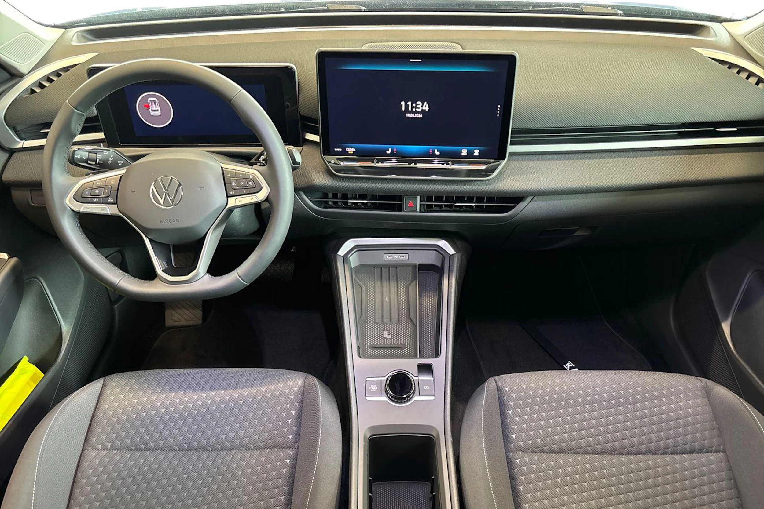 sininen Volkswagen T-Roc 2026 kuva 7.