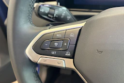 sininen Volkswagen T-Roc 2026 kuva 22.