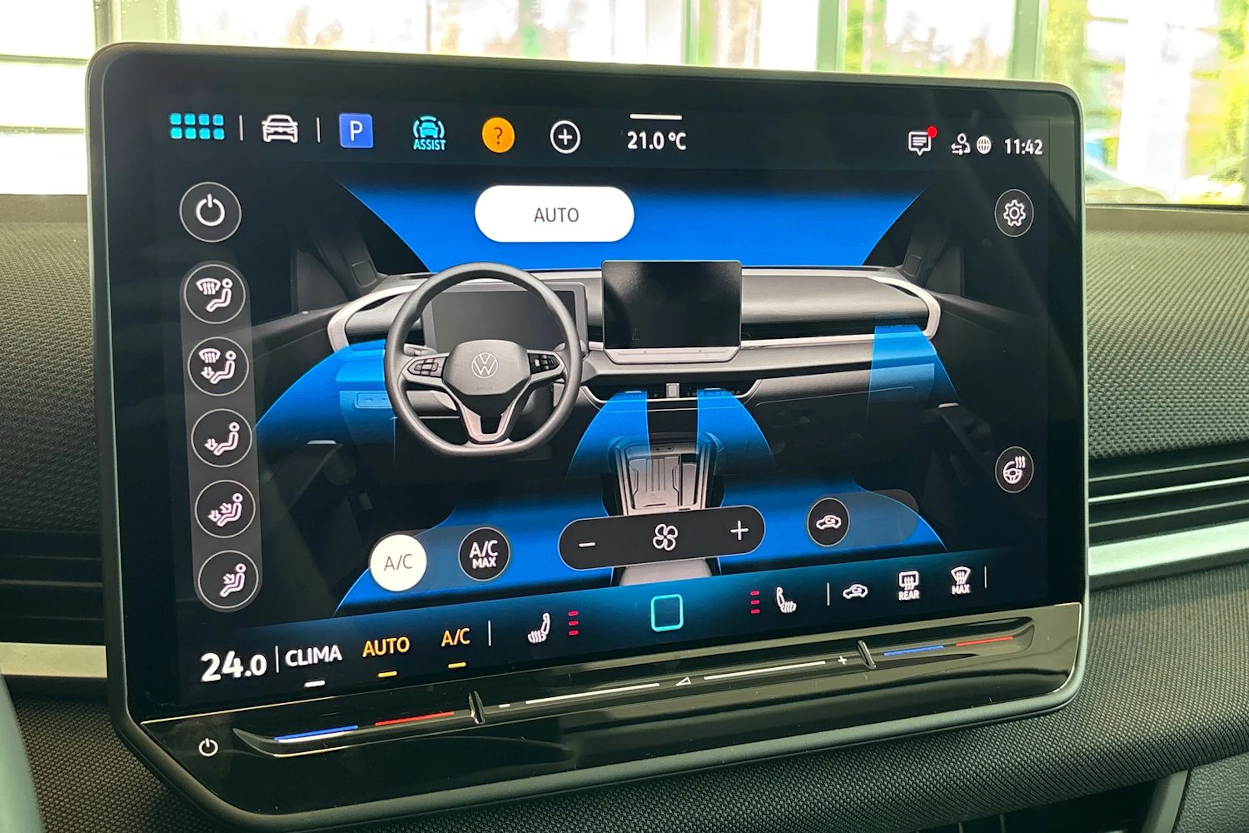 sininen Volkswagen T-Roc 2026 kuva 33.