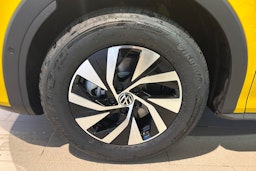 keltainen Volkswagen T-Roc 2026 kuva 10.