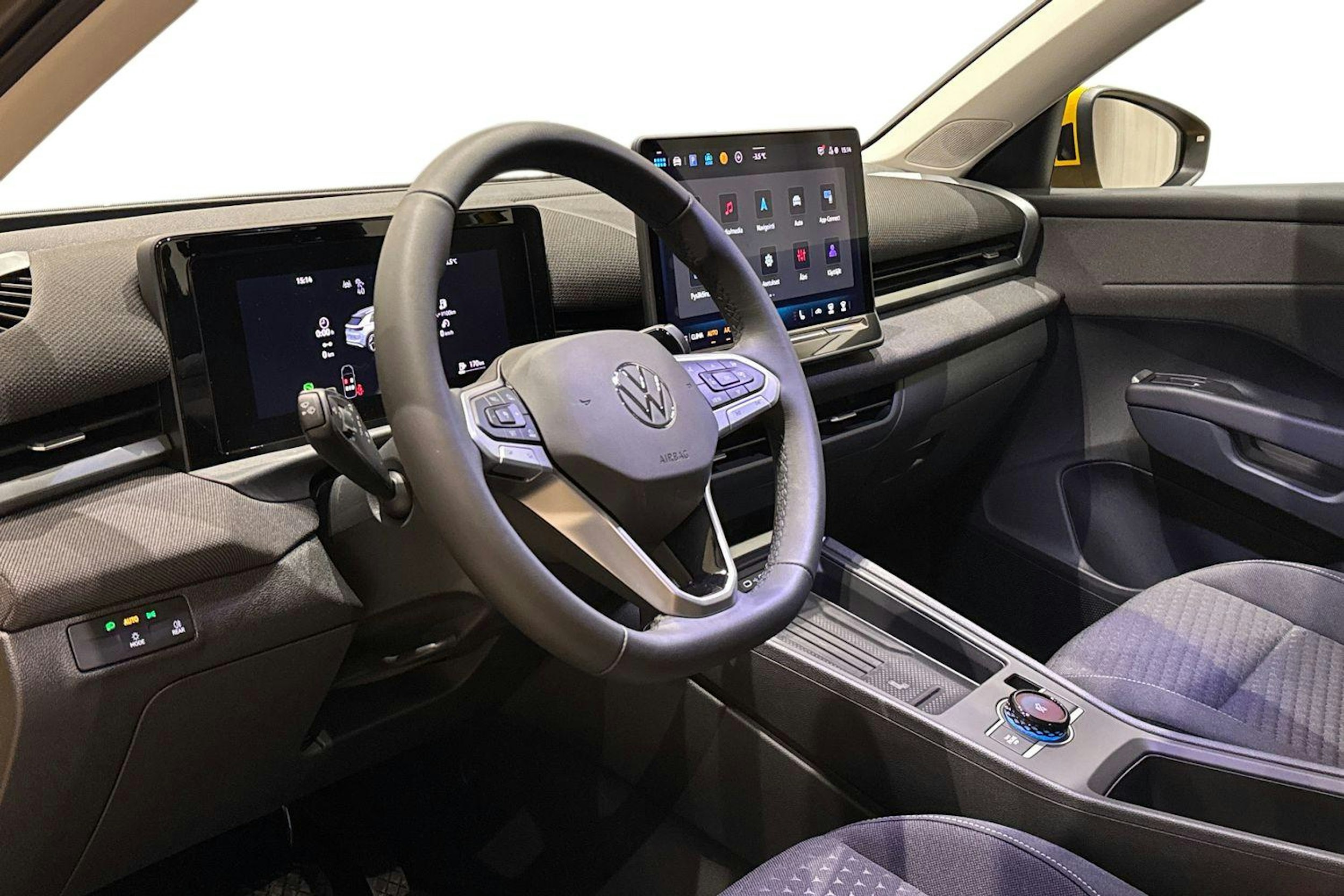 keltainen Volkswagen T-Roc 2026 kuva 6.