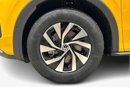 keltainen Volkswagen T-Roc 2026 kuva 9.