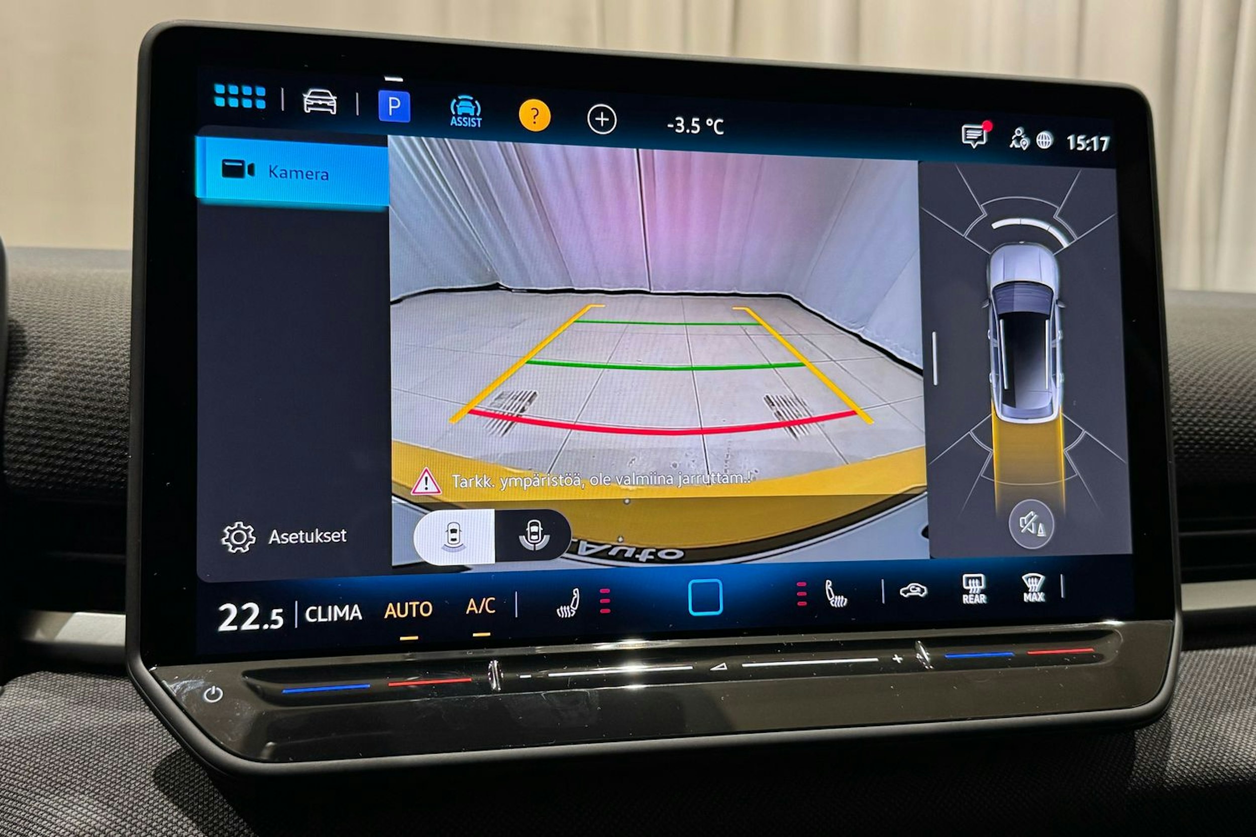 keltainen Volkswagen T-Roc 2026 kuva 18.