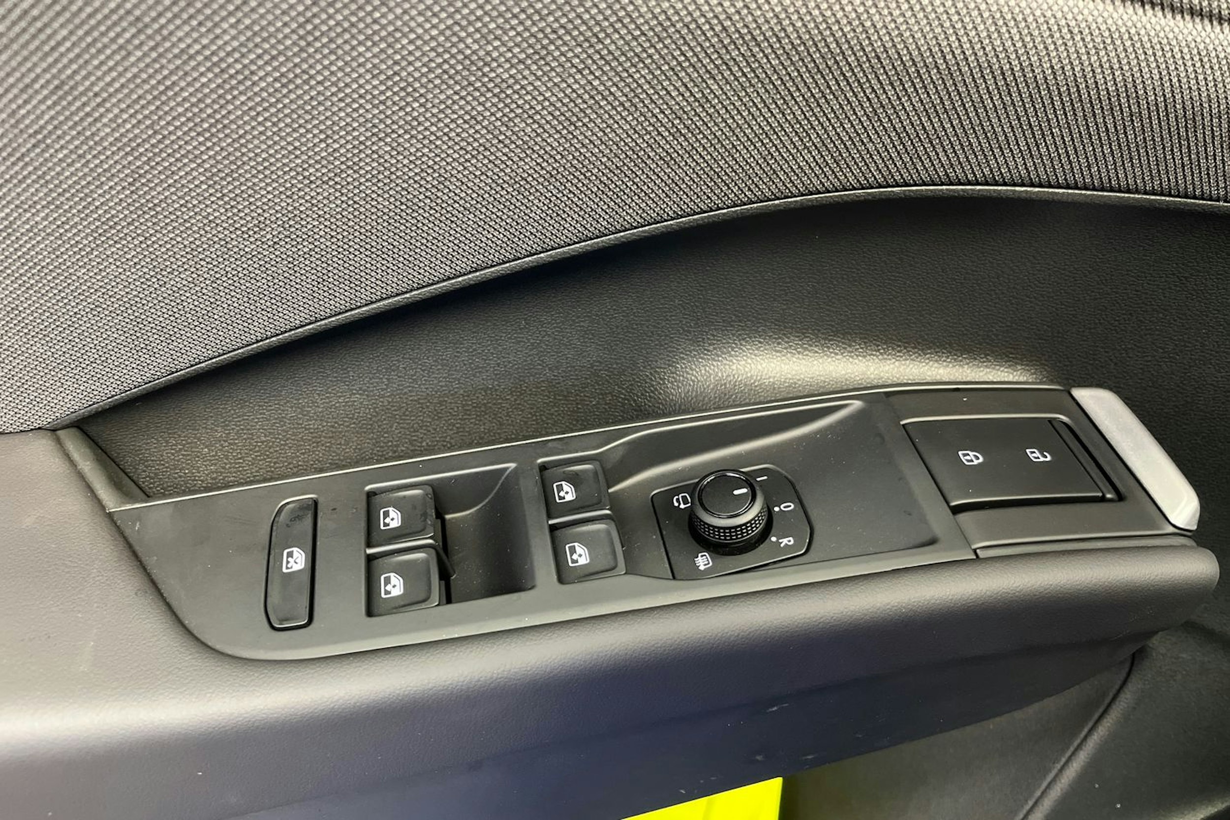 sininen Volkswagen T-Roc 2026 kuva 14.