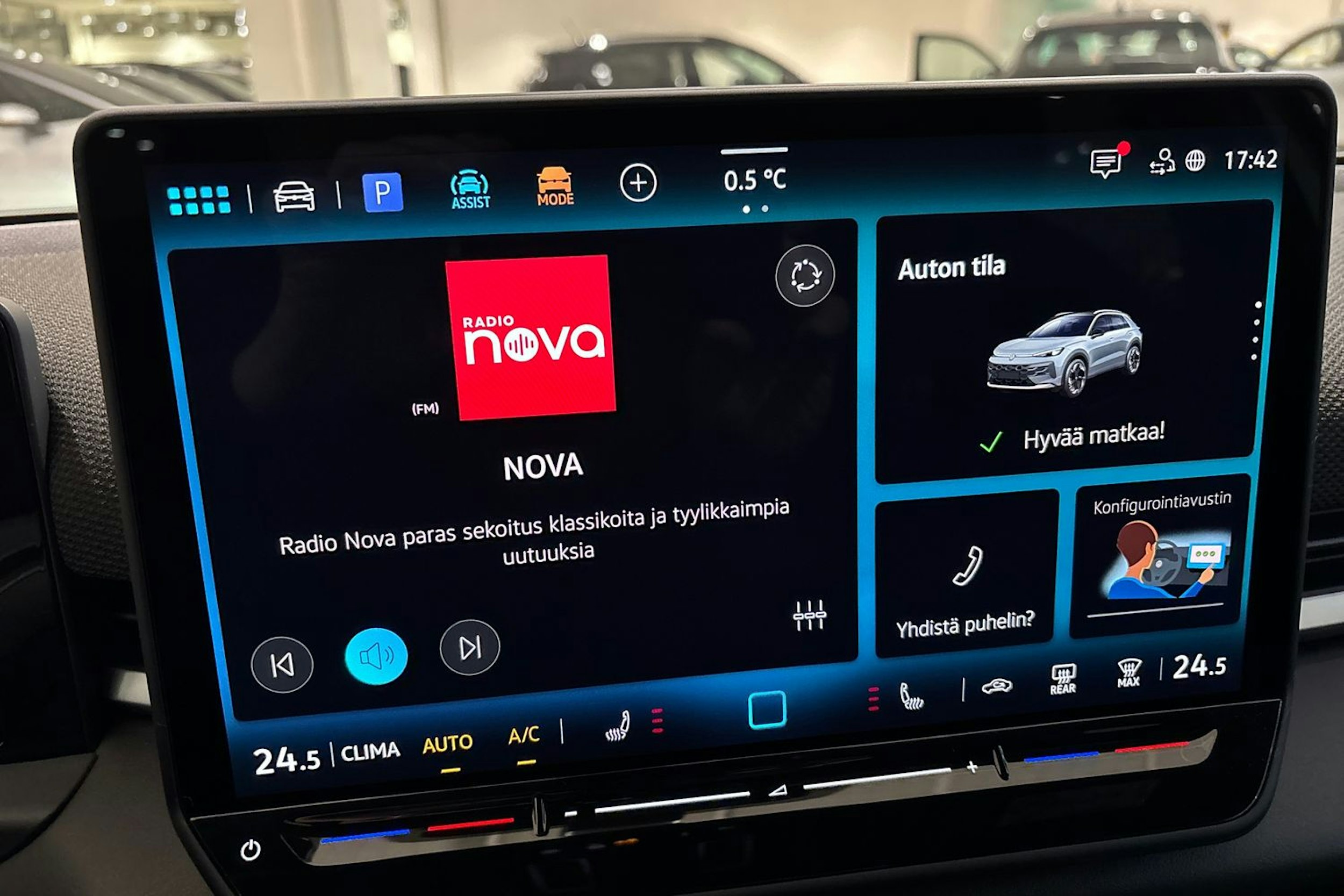 valkoinen Volkswagen T-Roc 2026 kuva 14.