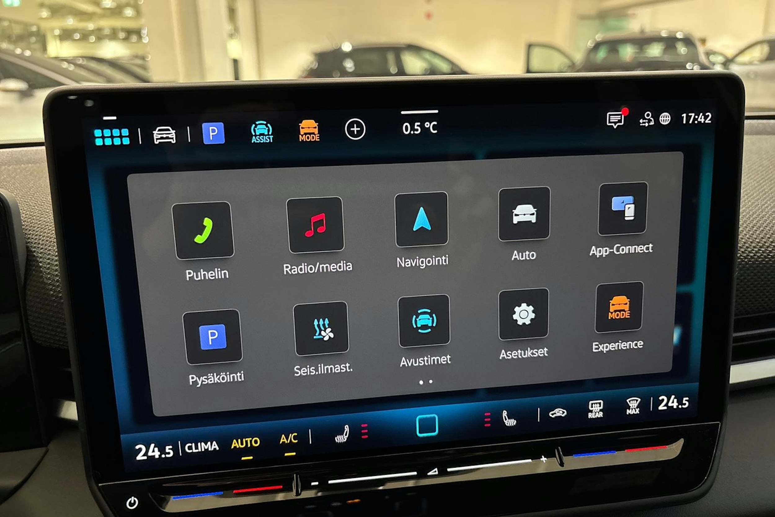 valkoinen Volkswagen T-Roc 2026 kuva 15.