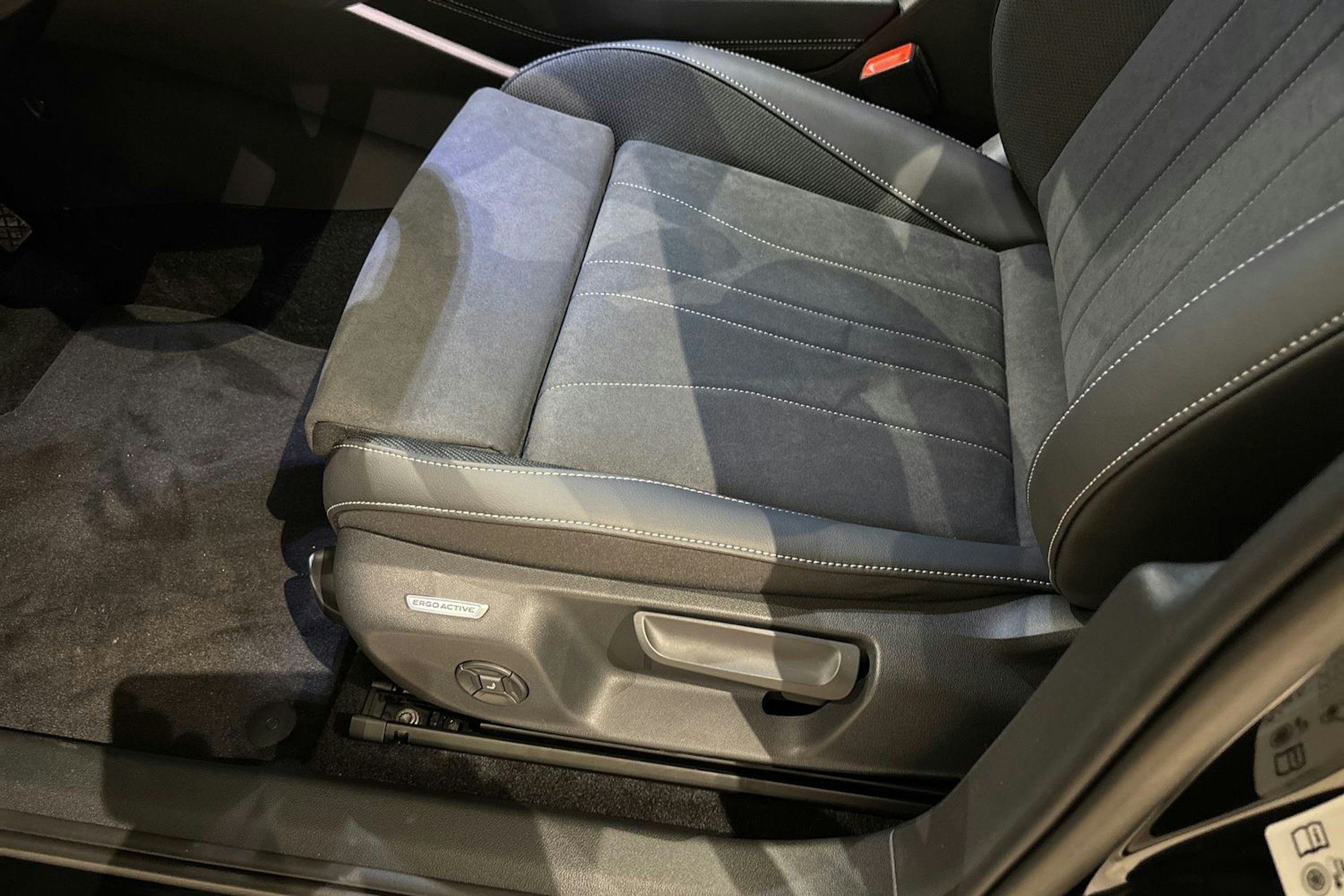 musta Volkswagen T-Roc 2026 kuva 11.