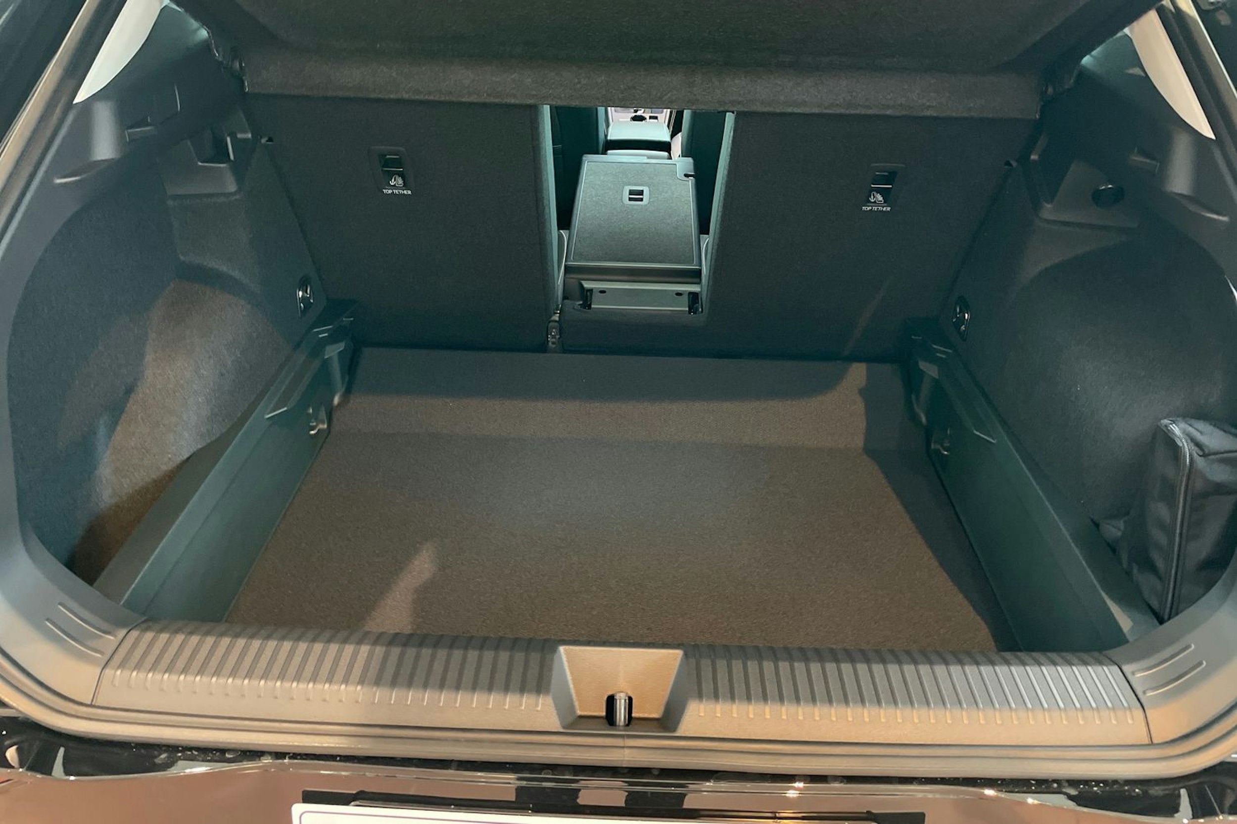 musta Volkswagen T-Roc 2026 kuva 19.