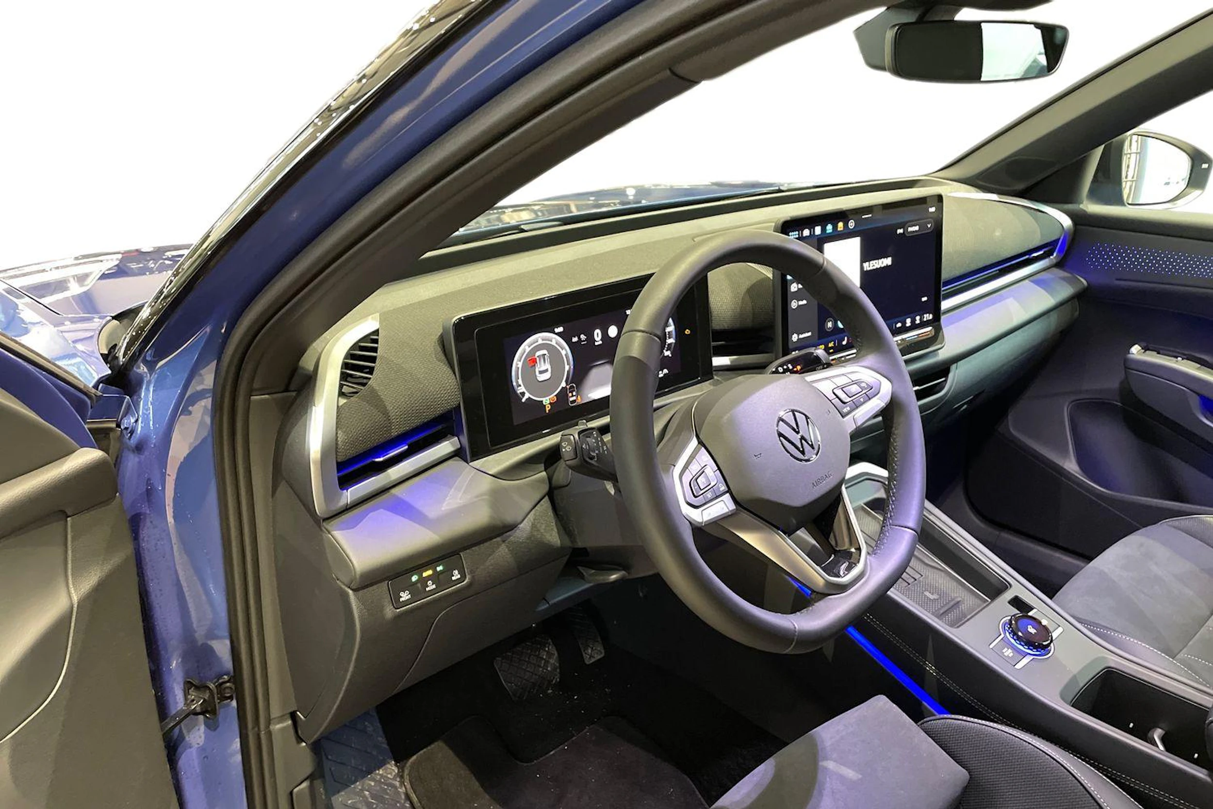 met. sininen Volkswagen T-Roc 2026 kuva 6.