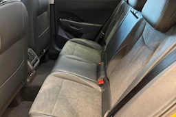 keltainen Volkswagen T-Roc 2026 kuva 8.