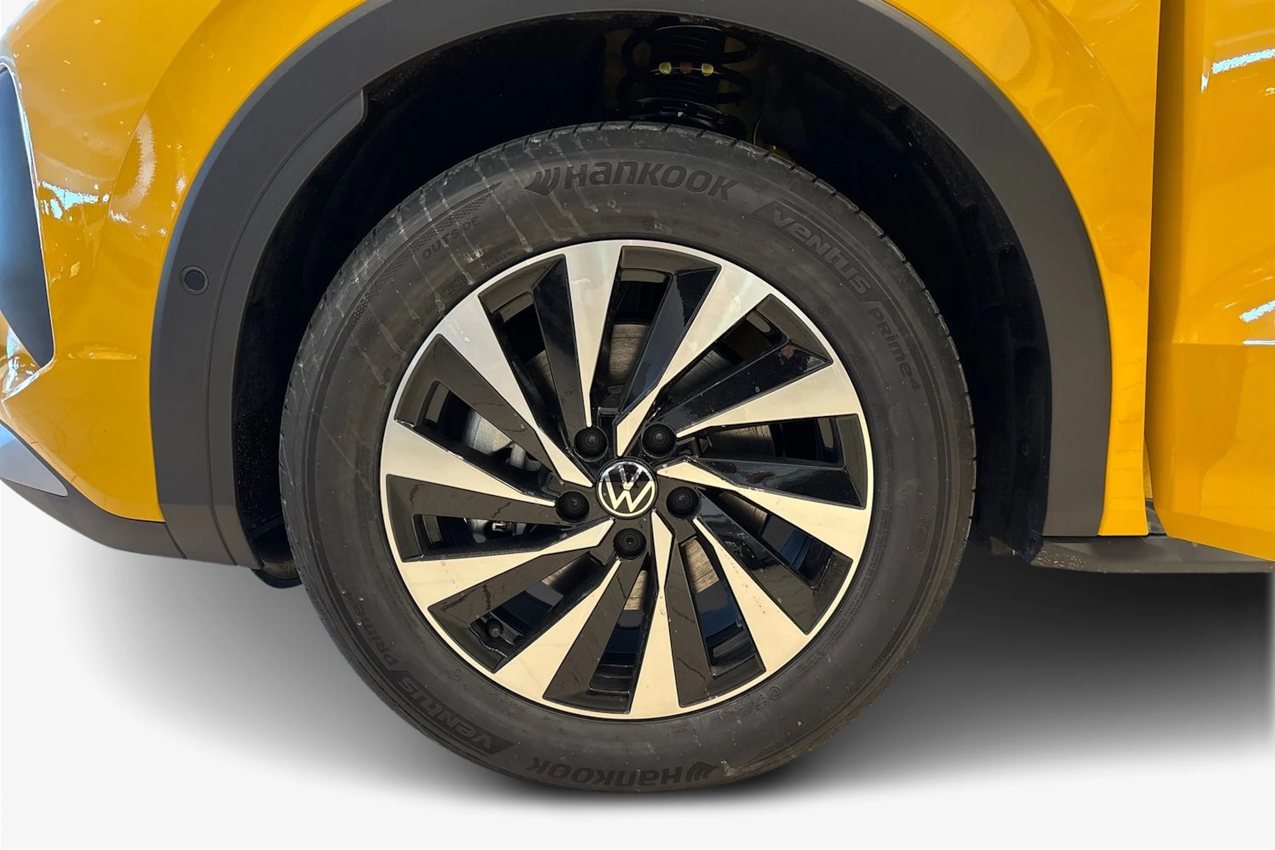 keltainen Volkswagen T-Roc 2026 kuva 9.