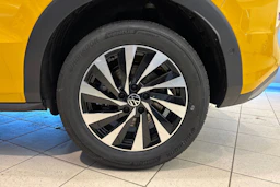 keltainen Volkswagen T-Roc 2026 kuva 10.