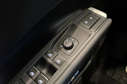 keltainen Volkswagen T-Roc 2026 kuva 25.