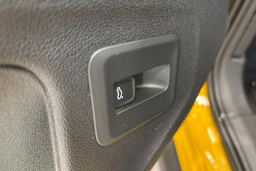 keltainen Volkswagen T-Roc 2026 kuva 26.