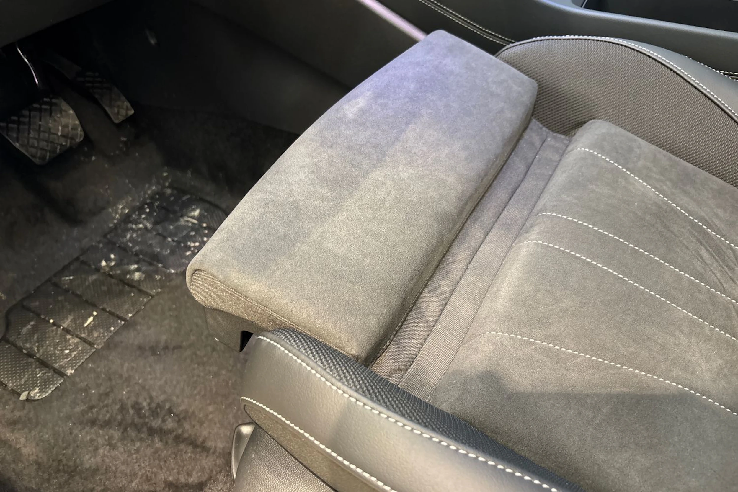 keltainen Volkswagen T-Roc 2026 kuva 28.