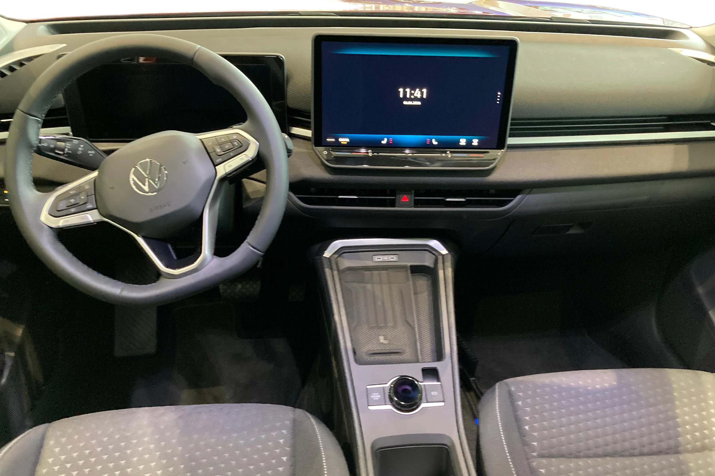 punainen Volkswagen T-Roc 2026 kuva 7.