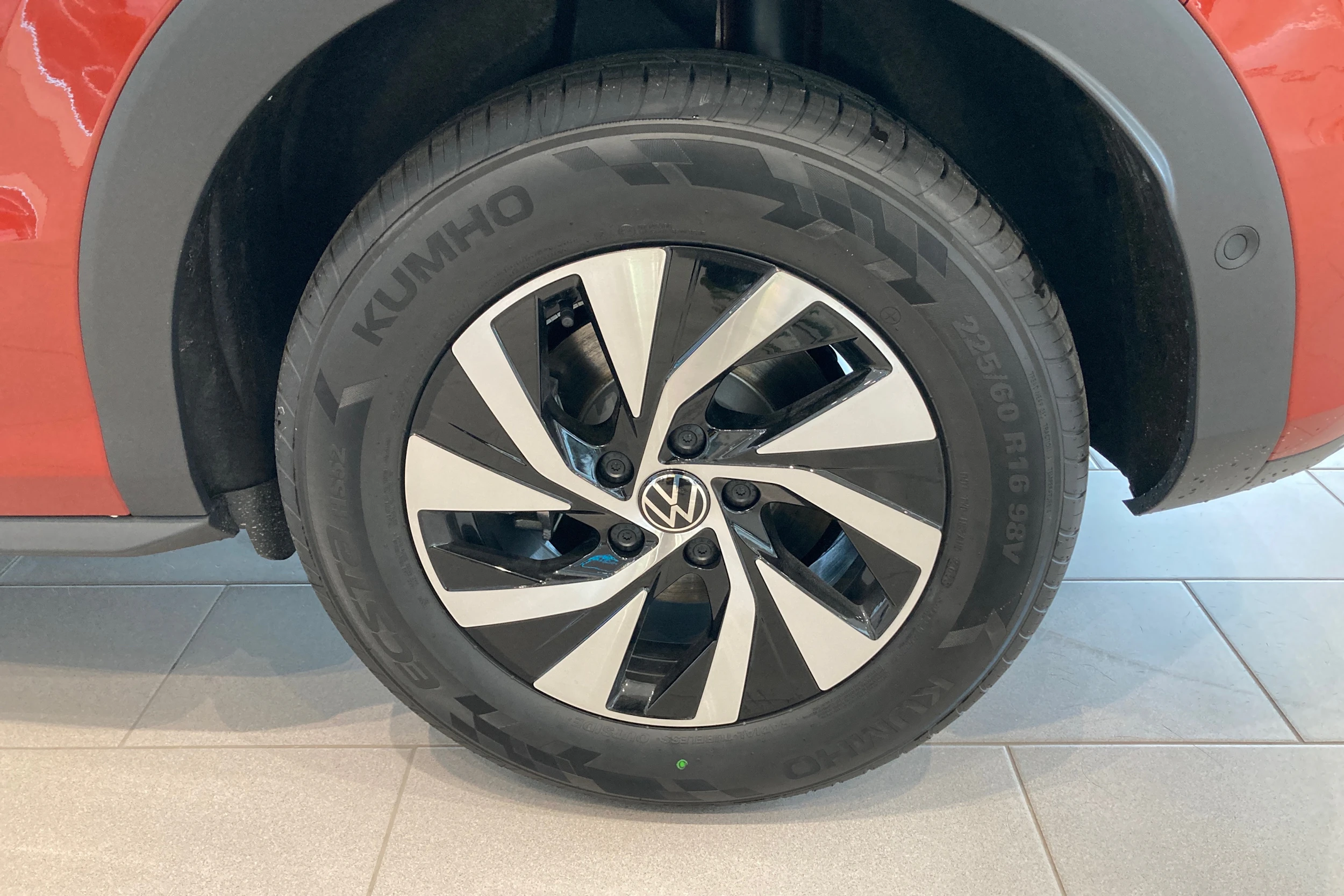 punainen Volkswagen T-Roc 2026 kuva 10.