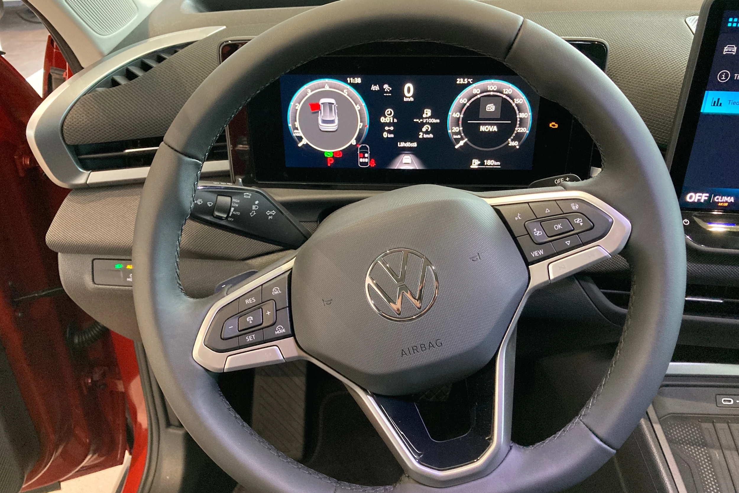 punainen Volkswagen T-Roc 2026 kuva 13.