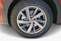 punainen Volkswagen T-Roc 2026 kuva 9.