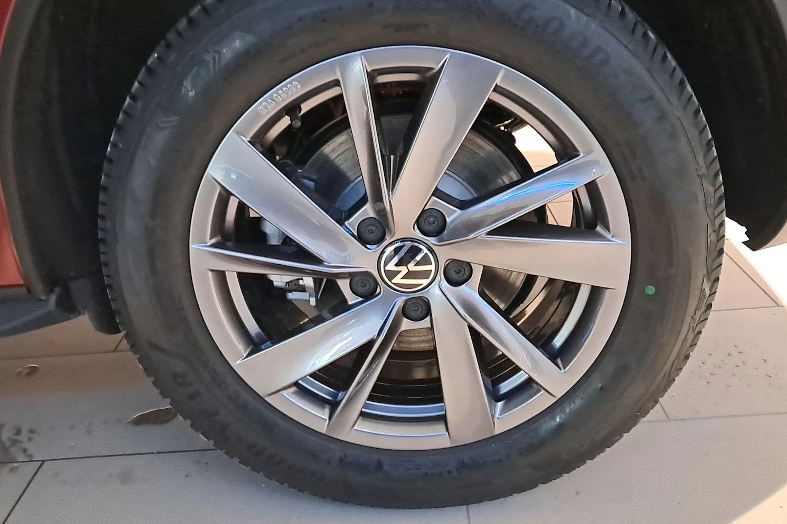 punainen Volkswagen T-Roc 2026 kuva 10.