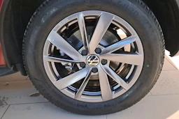punainen Volkswagen T-Roc 2026 kuva 10.