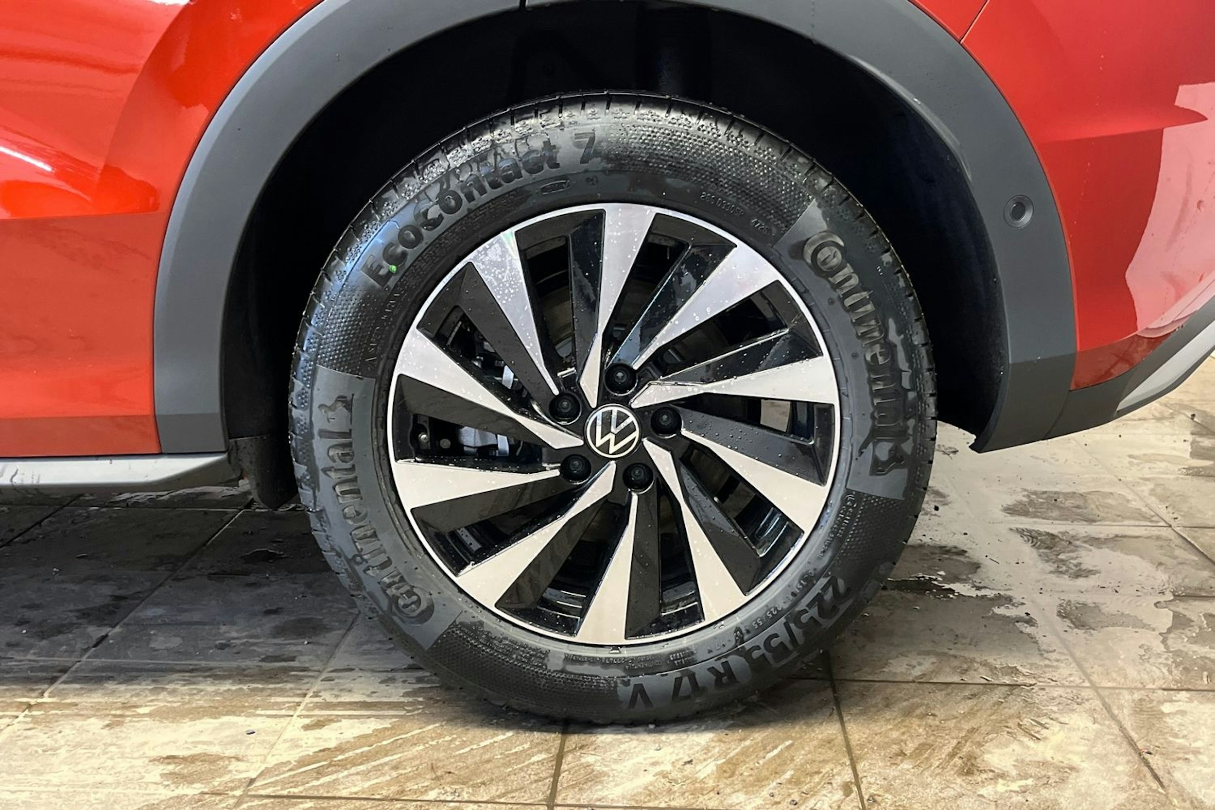 punainen Volkswagen T-Roc 2026 kuva 10.