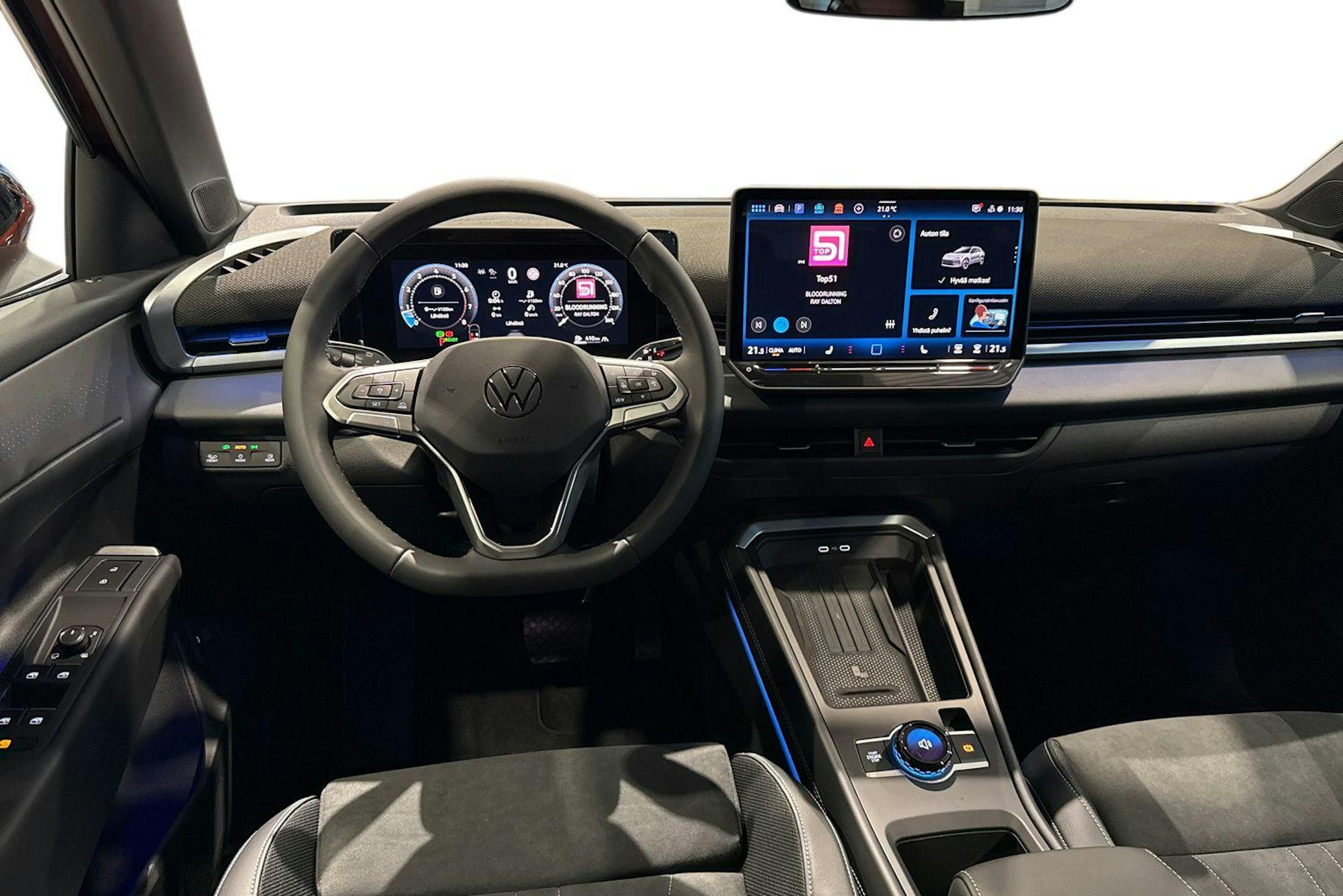 met. punainen Volkswagen T-Roc 2026 kuva 7.