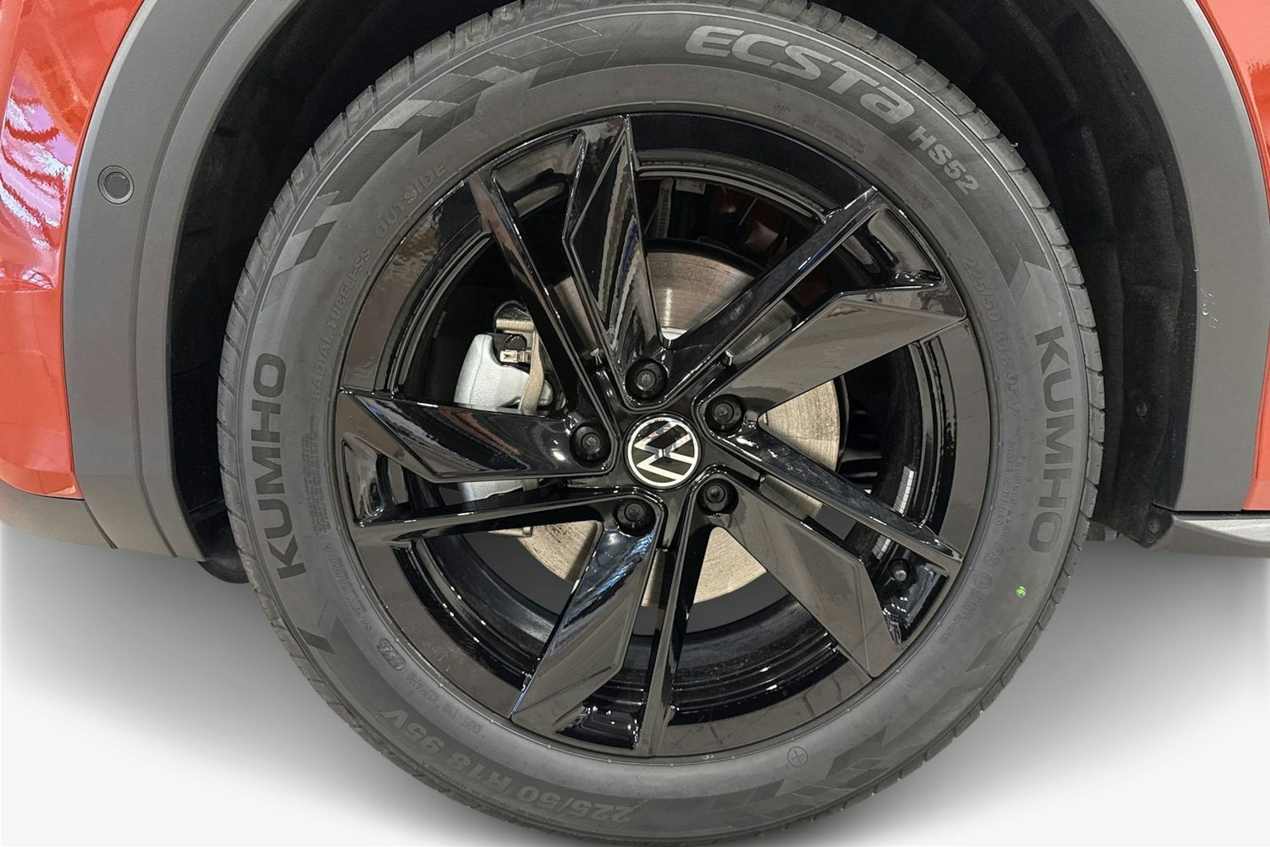 met. punainen Volkswagen T-Roc 2026 kuva 9.