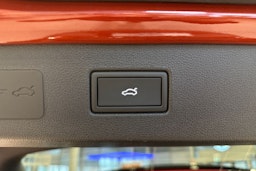 met. punainen Volkswagen T-Roc 2026 kuva 12.