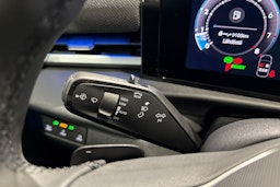 met. punainen Volkswagen T-Roc 2026 kuva 17.