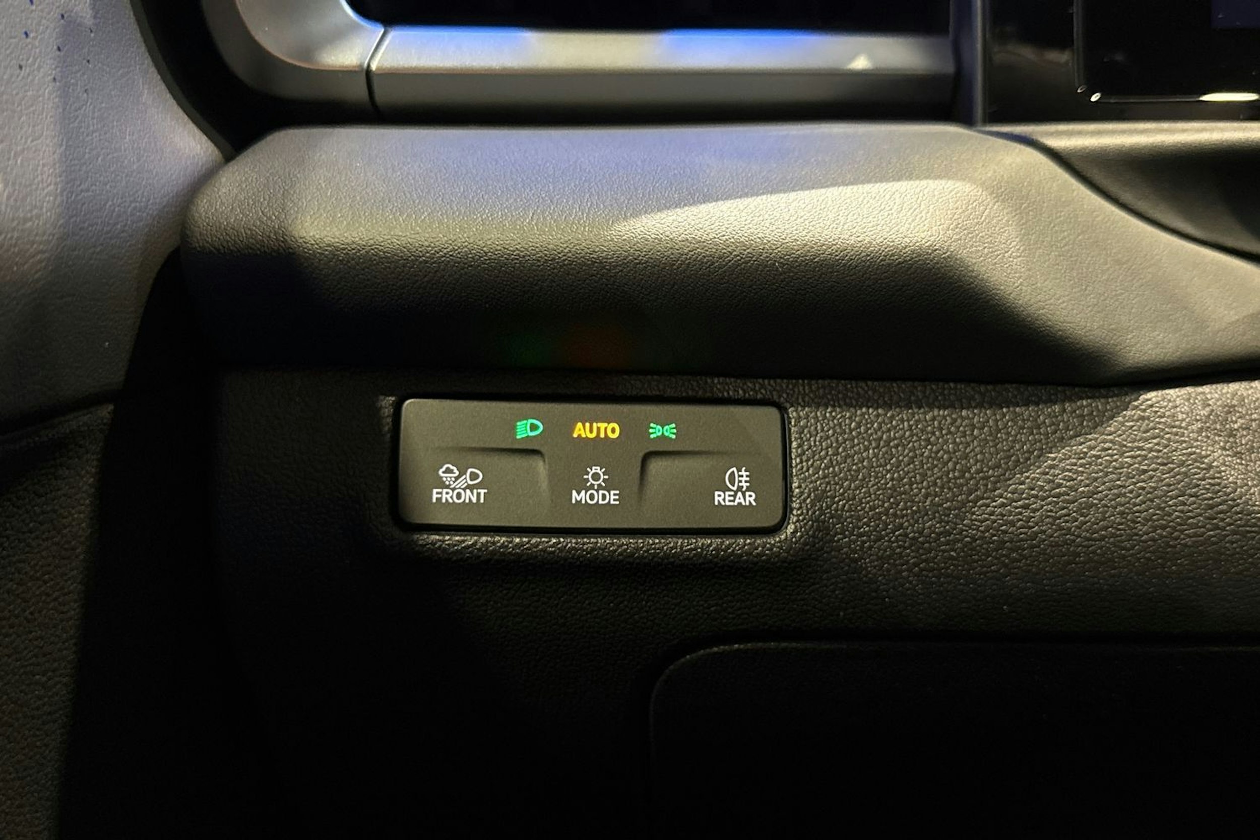 met. punainen Volkswagen T-Roc 2026 kuva 19.