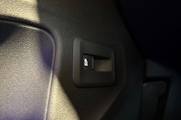 met. punainen Volkswagen T-Roc 2026 kuva 21.