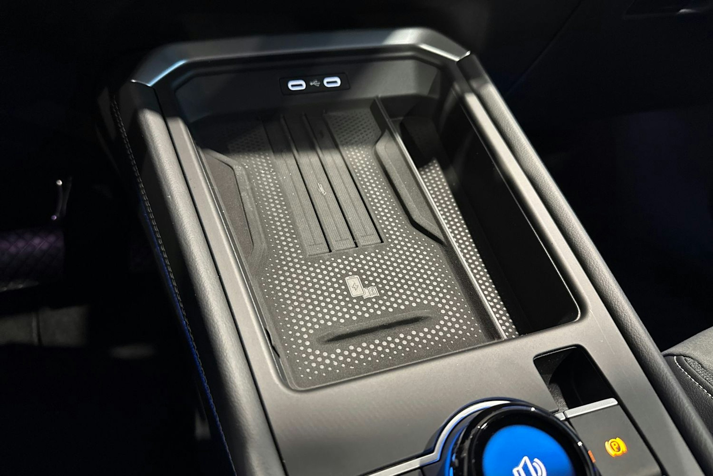 met. punainen Volkswagen T-Roc 2026 kuva 23.