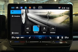 met. punainen Volkswagen T-Roc 2026 kuva 29.